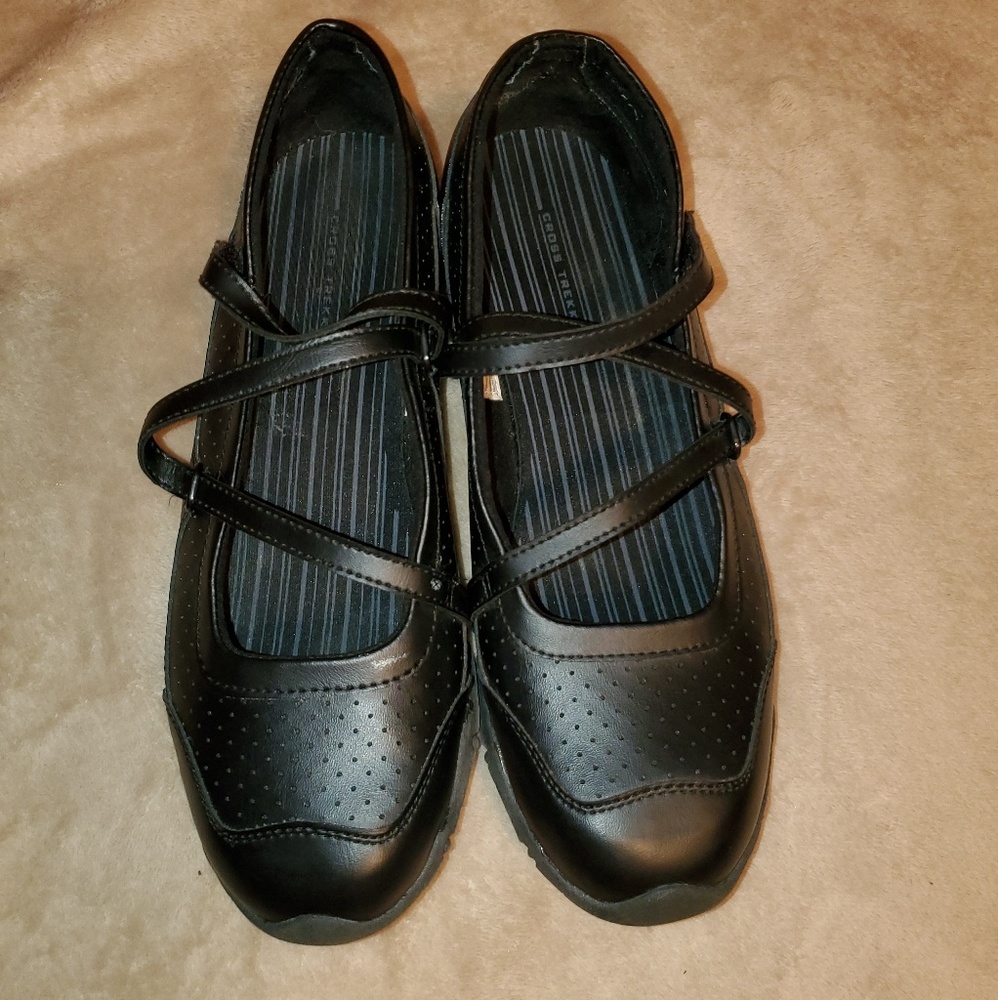 Cross Trekkers shoes